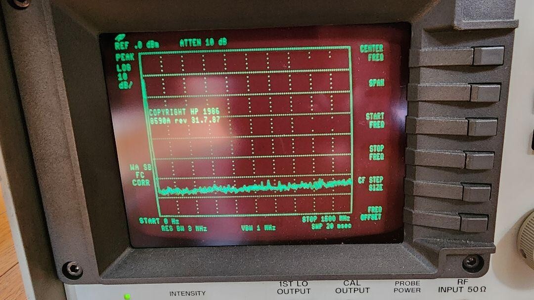 その他 HEWLETTPACKRD SPECTRUM ANALYZER 8590A Hewlett Packard 8590A Spectrum Analyzer 1MHz - 1.5 GHz Used