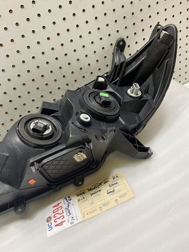 2011 12 13 14 15 16 2017 Toyota Sienna Right Side Halogen Black Headlight OEM - Picture 12 of 12