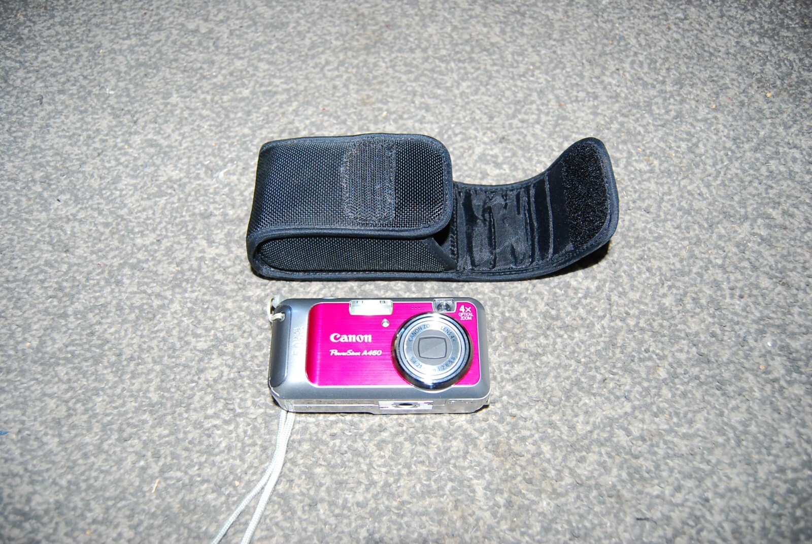 Foto 1 di 3