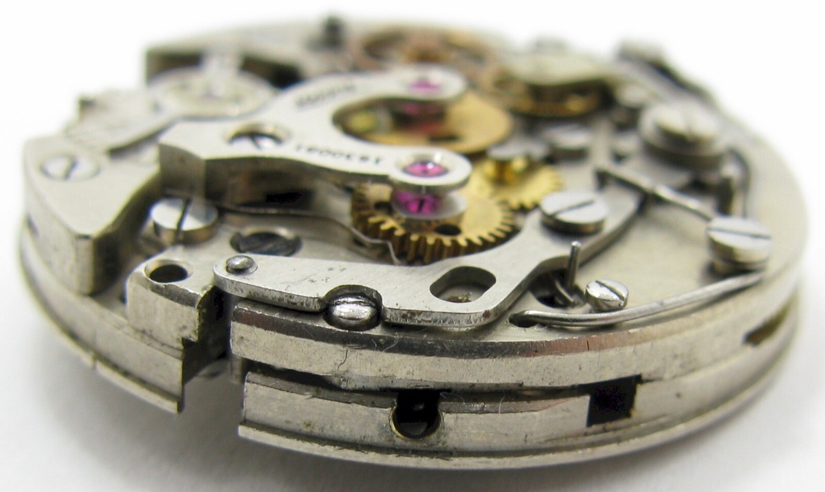 Mouvement De Montre Lemania Calibre 4450 - Incomplet, Pour Pièces Ou Restauration - Origine Suisse