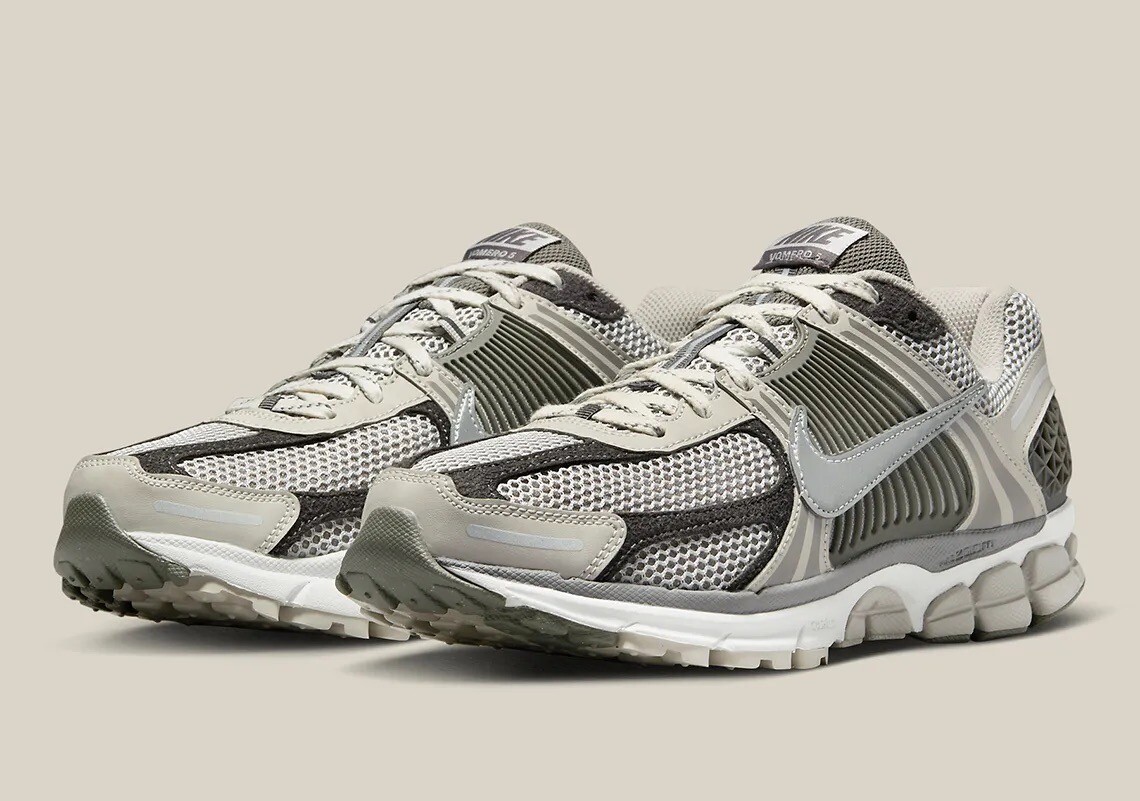 【NIKE】Zoom Vomero 5 Iron Ore and Flat Pewter Nike Zoom Vomero 5 Iron Ore Flat Pewter Grey FD0791-012 Mens