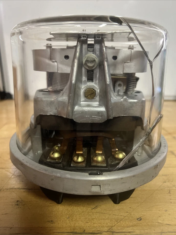 L&L 15 amperios 240 voltios monofásico tipo I-30-S medidor de vatio-hora vidrio agrietado Foto 3 de 4