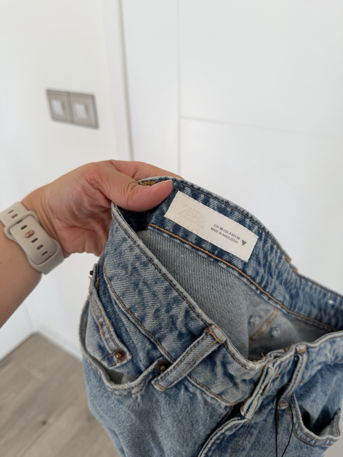 Zara BNWT High Waisted Straight Leg Jeans Size 8 RRP £27.99 image 8