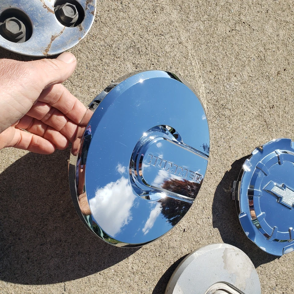 Calota central de roda Hummer H2 CLEAN CHROME 9594461 2003 2004 2005 2006 2007 - Imagem 2 de 4