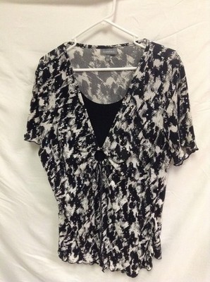 Essentials Blouse Women s Twist Center Black White Pattern 1X