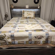 Pottery Barn Kid Dinosaurs Quilted Twin/Full Comforter Set With Flaws