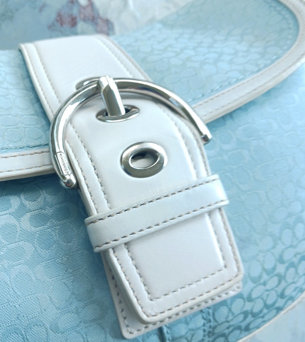 Coach Vintage F10926 Soho Blue Signature C Canvas & White Coach Vintage F10926 Soho Blue Signature C Canvas & White
