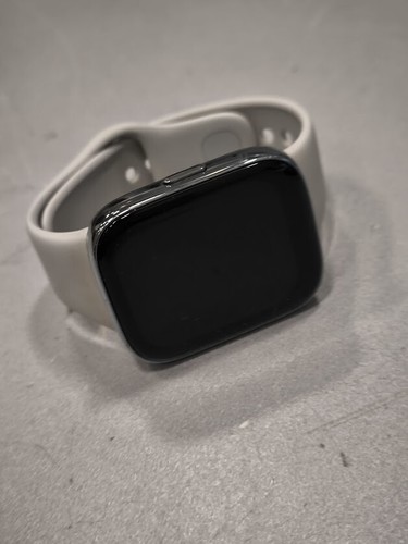 Used Smartwatch - Fully Functional, Scratches, No Accessories - 第 1/5 張圖片