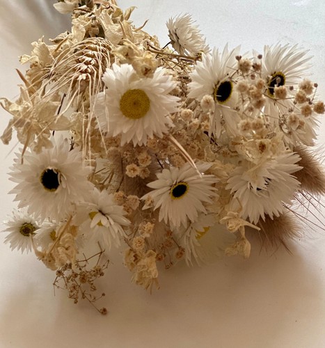 Natural Dried Flower Bouquet 35 cm in length, HANDMADE, Mixed Flowers! White! - Picture 10 of 10