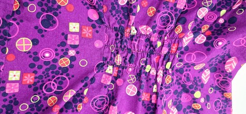 Peaches Women's Multi-Color Uniform Scrub Top Size M - Picture 11 of 12