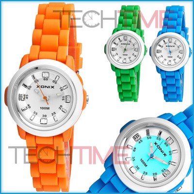 analogue watch with backlight