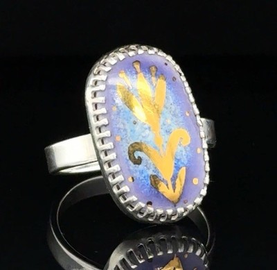 Einzigartiger handgefertigter rechteckiger Sterlingsilber Lila Blume Ring 