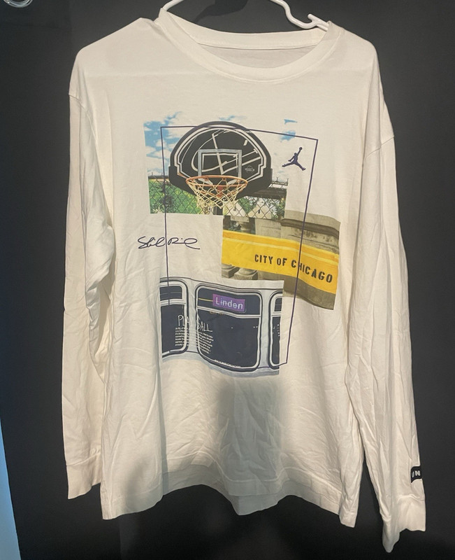 Jordan Men’s White Long Sleeve Graphic Crew Neck T-Shirt Size M City Chicago
