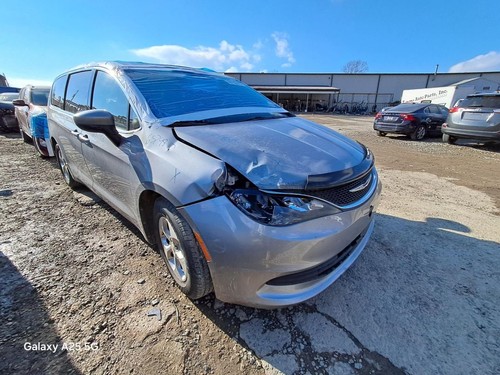 Fuse Box Engine Compartment Fits 17 PACIFICA 2849873