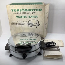 IOB Vintage Toastmaster Waffle Iron Maker Model W252 Papers In Box