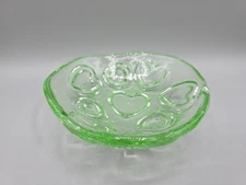 Beautiful Fire and Light Hearts Pattern Small Bowl 5.5" Celery Green Art Glass 