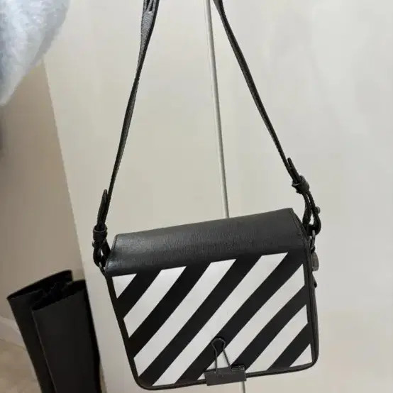 Off-White Flap Bag for Women thumbnail 2