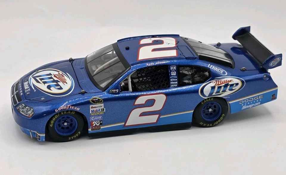 Dodge Charger Kurt Busch 2008 Miller Lite 1:24 NASCAR diecast sin divisor delantero Foto 3 de 4