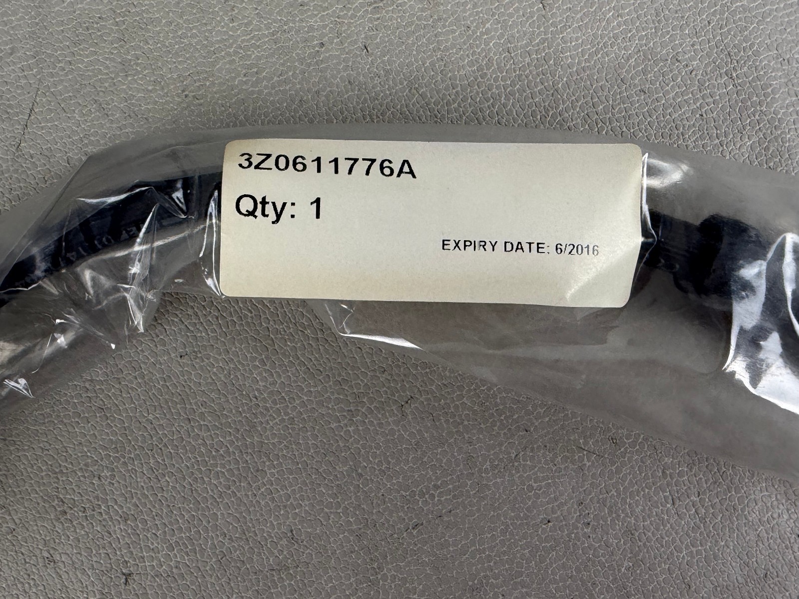 New! 1998-2010 Bentley & Rolls Royce Models Rear Brake Line Hose And Bracket OEM