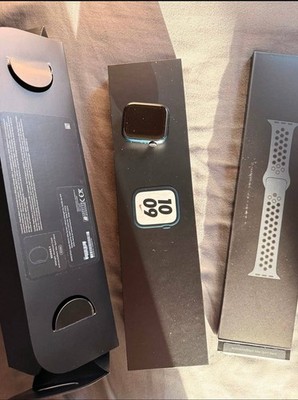 apple watch series 7 45mm nike