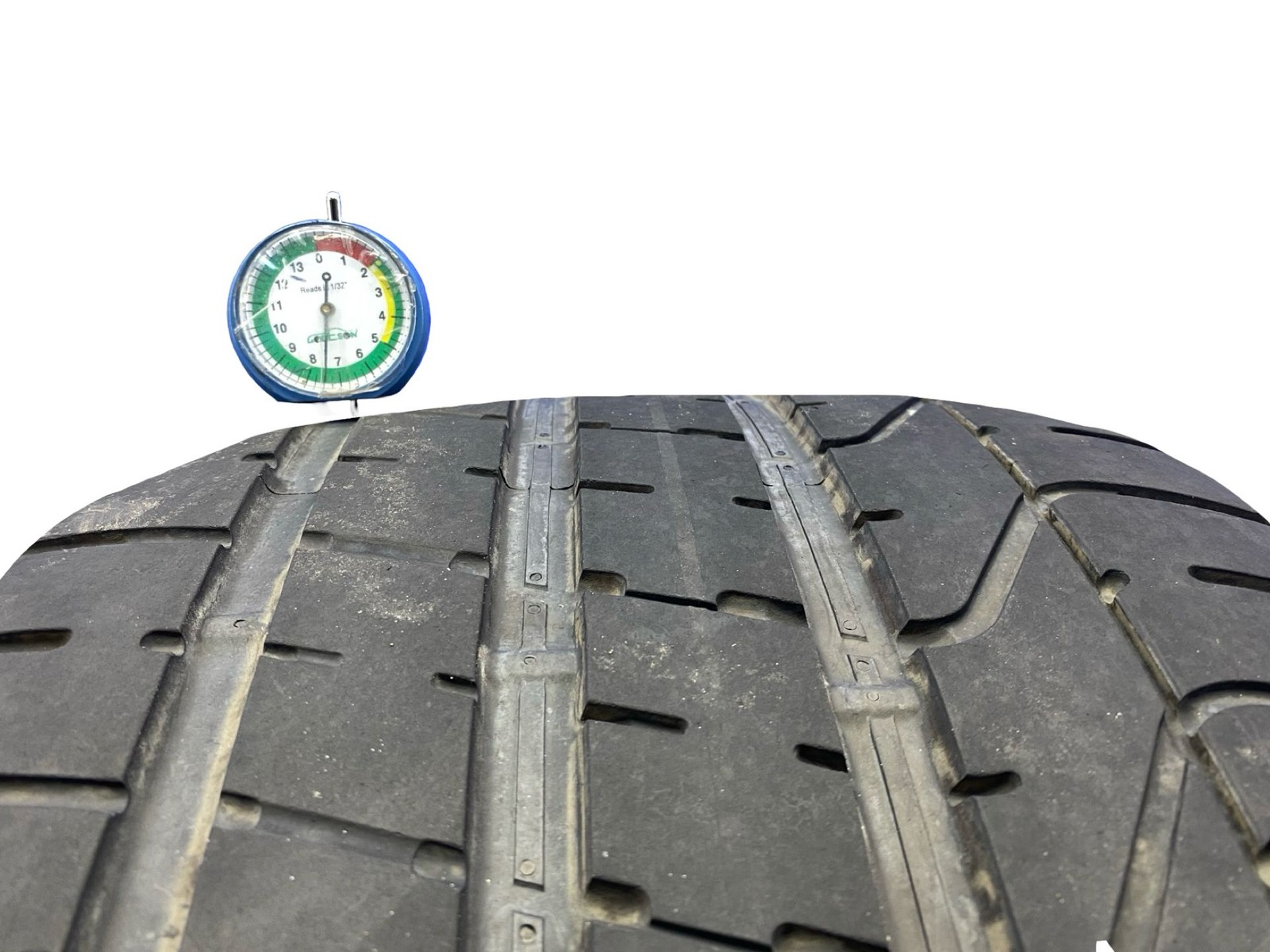2023 Audi R8 v10 Oem 305/30ZR19 102Y PIRELLI P ZERO 7/32NDS DATECODE 2323
