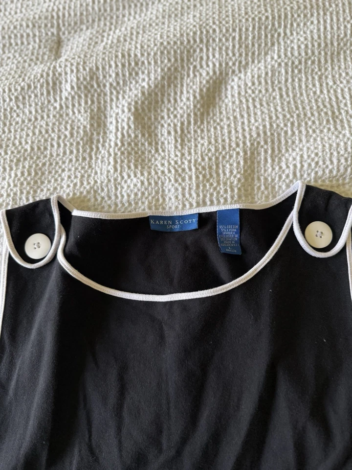 Camiseta sin mangas Karen Scott vintage negra con 1 botones blancos y un cuello redondo! Talla L. Foto 2 de 4