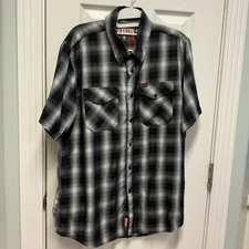 Dixxon Flannel Co. Men’s SZ M Black Plaid Button Up Short Sleeve Shirt Blackline