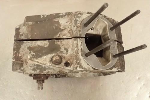 1970 1971 Penton Sachs 125 Six Days crankcase case engine transmission shaft - Picture 3 of 12