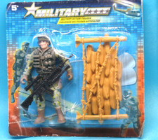MILITARY ACTION FIGURE LOT