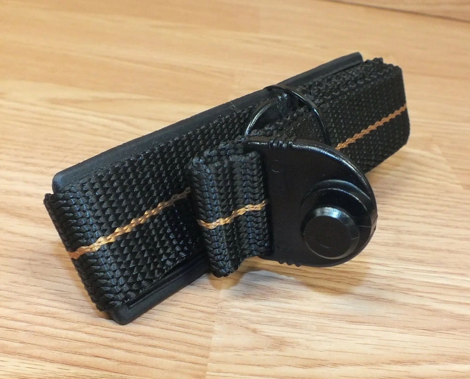 Correa de hombro genuina Sony negra y naranja con botón a presión para videocámara Foto 4 de 4