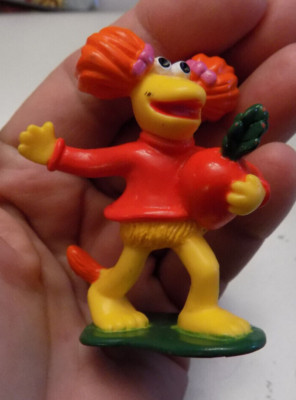 Vtg 1988 Applause Fraggle Rock RED w/Turnip Beet PVC Figure on base cake topper