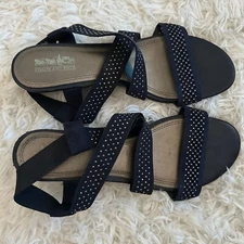 Coach and Four Studded Wedge Sandals Navy Blue Strappy Comfort Size 10