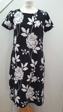 Dannii Minogue Size 8 Petite Dress Shift Short Sleeve Dress Black Floral New