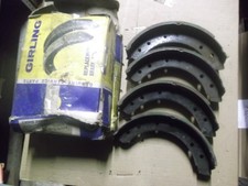FORD ZEPHYR ZODIAC MK3 6 CYL SET NEW GIRLING REAR  BRAKE SHOES