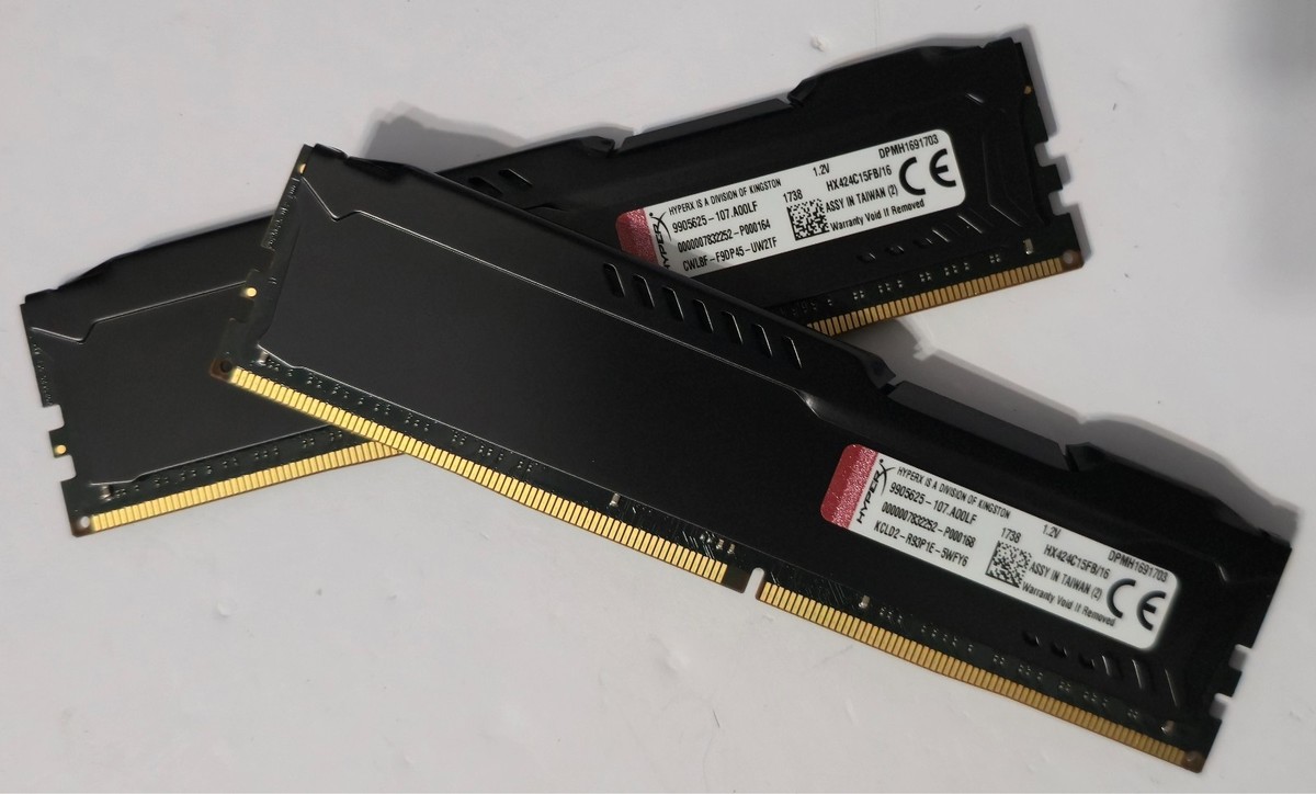 HyperX FURY DDR4メモリ2400MHz 32gb(16gb×2枚) Amazon.co.jp: HyperX FURY Black HX432C16FB3/32 メモリ 32GB 3200MHz