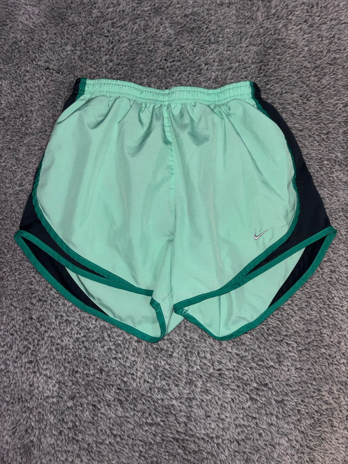 Women’s Nike Dri Fit Green Running Shorts Size Small Brief Lined Drawstring