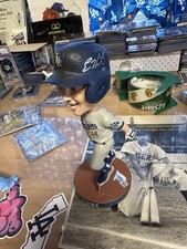 Los Angeles Dodgers Kike Hernandez Signed Bobblehead Fanatics