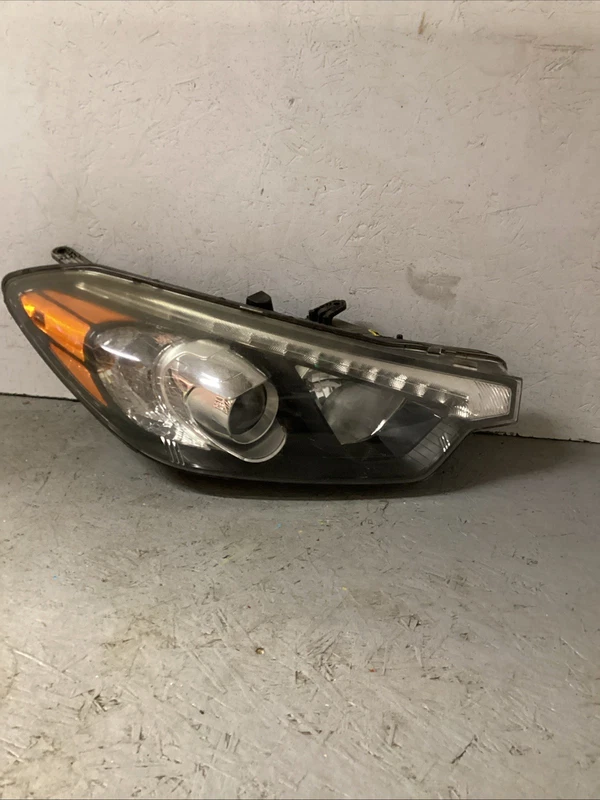 2014-2017 KIA FORTE RIGHT RH PASSENGER SIDE HEADLIGHT OEM W/ LED ACCENTS HALOGEN