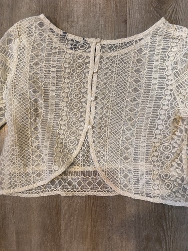 American Eagle Lace Crop Top SZ XS Back Button 3/4 Sleeve Hippie Boho - Picture 4 of 4