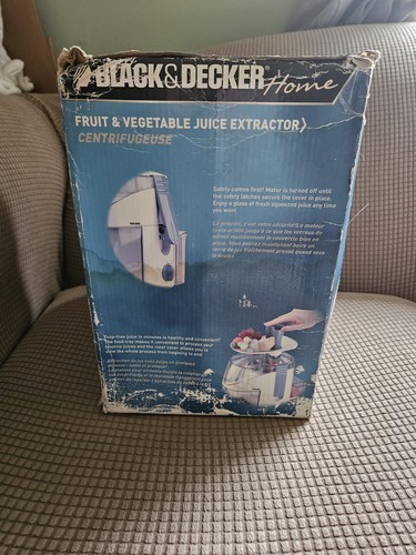 Black & Decker Home Fruit & Vegetable Juice Extractor Juicer White Model #JE2060 - Picture 12 of 19