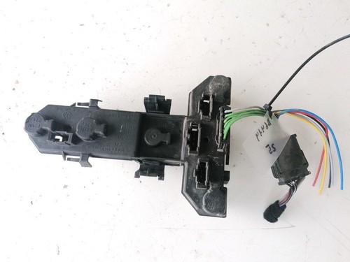 Lampenträger Rücklicht Rückleuchte innen Heckklappe  Volkswag DE1147280-19