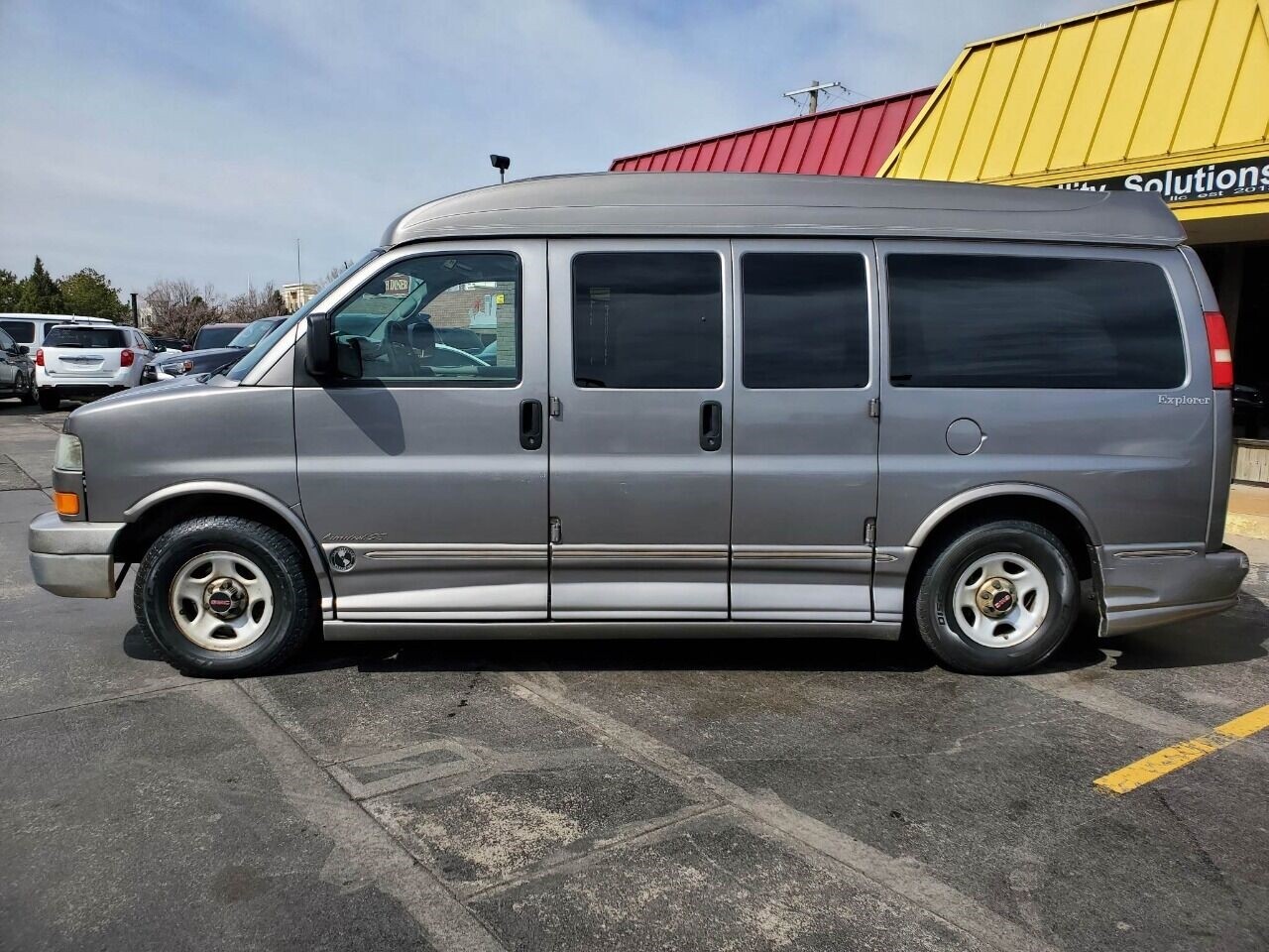 2007 GMC Savana Wheelchair, Mobility, Handicap Wheelchair Van eBay