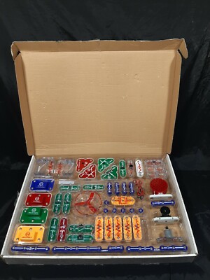 Elenco Electronic Snap Circuits SC-300 - Build over 300 projects complete 