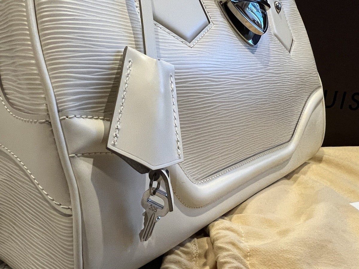Authentic Louis Vuitton Montaigne GM Ivory Epi Leather Bowling Bag  