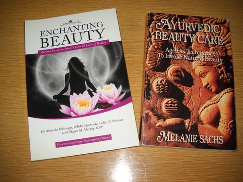 AYURVEDISCHE SCHÖNHEITSPFLEGE / MELAINIE SACHS & BEZAUBERNDE SCHÖNHEIT / DR. KSHIRSAGAR