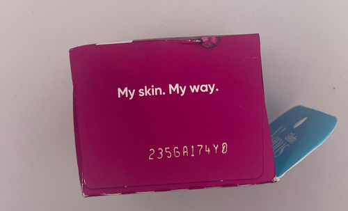 Venus ComfortGlide plus Olay Sugarberry Women's Razor Blade Refills, 4 Ct - Picture 2 of 4