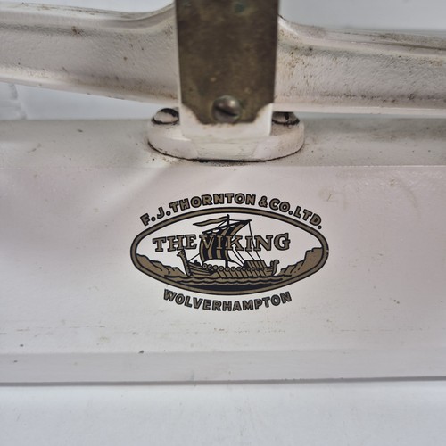 The Viking F.J.THORNTON & CO.LTD. Vintage Scales And Weights!! - Foto 2 di 7
