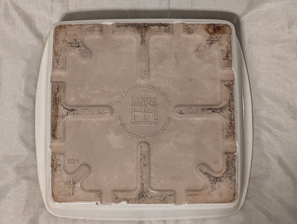 THE PAMPERED CHEF White Square Stoneware Pan USA Family Heritage Stoneware
