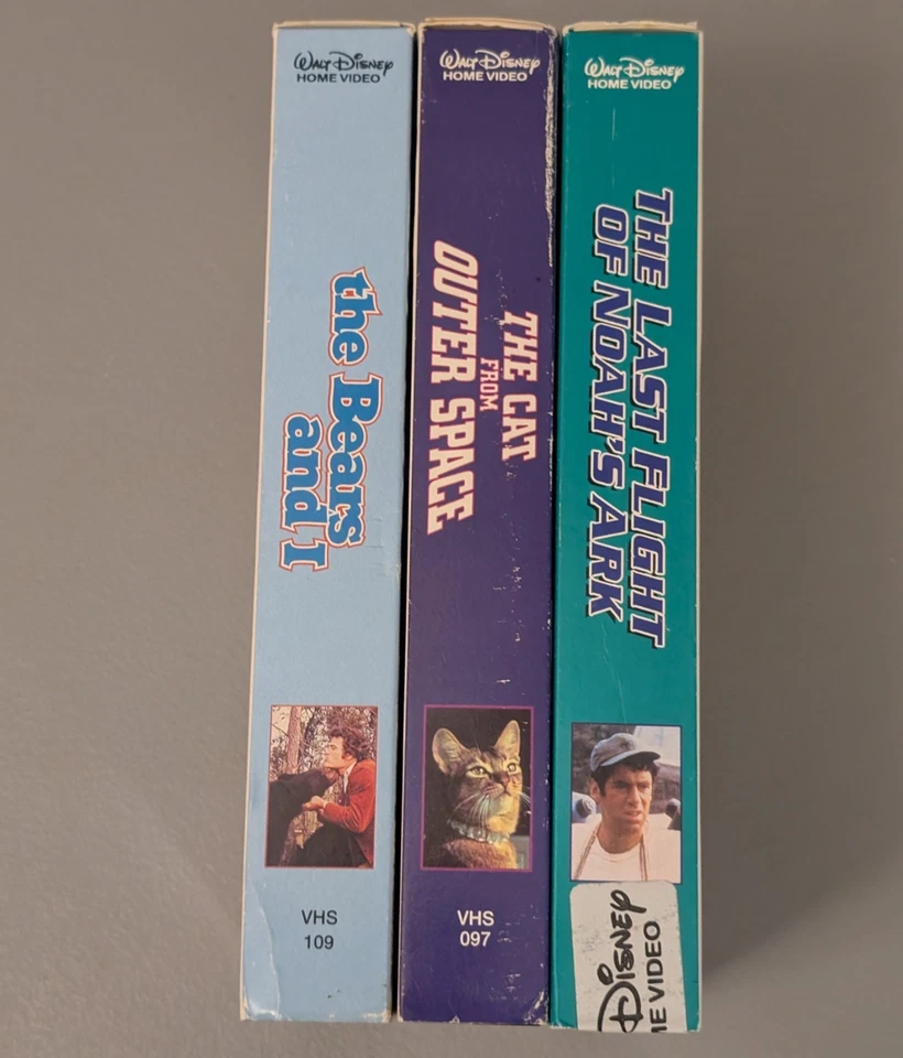 Disney Family VHS Lot - Bears & I / Cat Outer Space / Last Flight Noah's Ark - Image 3 of 4