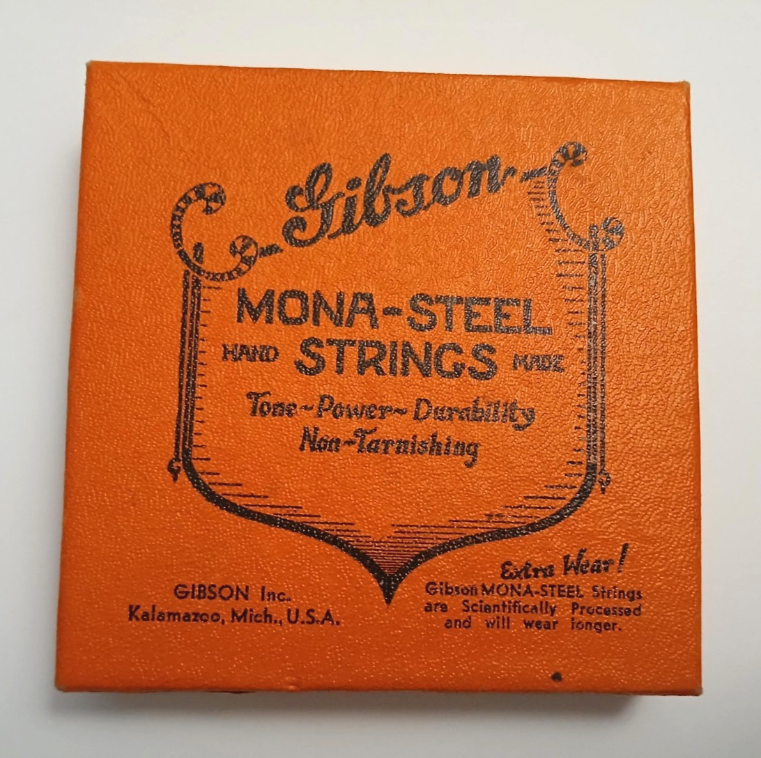 Vintage 1930s 40s  Gibson String Box w /   String  Case Candy  Display  Collect